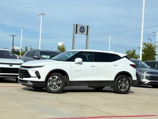 Summit White 2023 Chevrolet Blazer SUV / Crossover Front-Wheel Drive Automatic