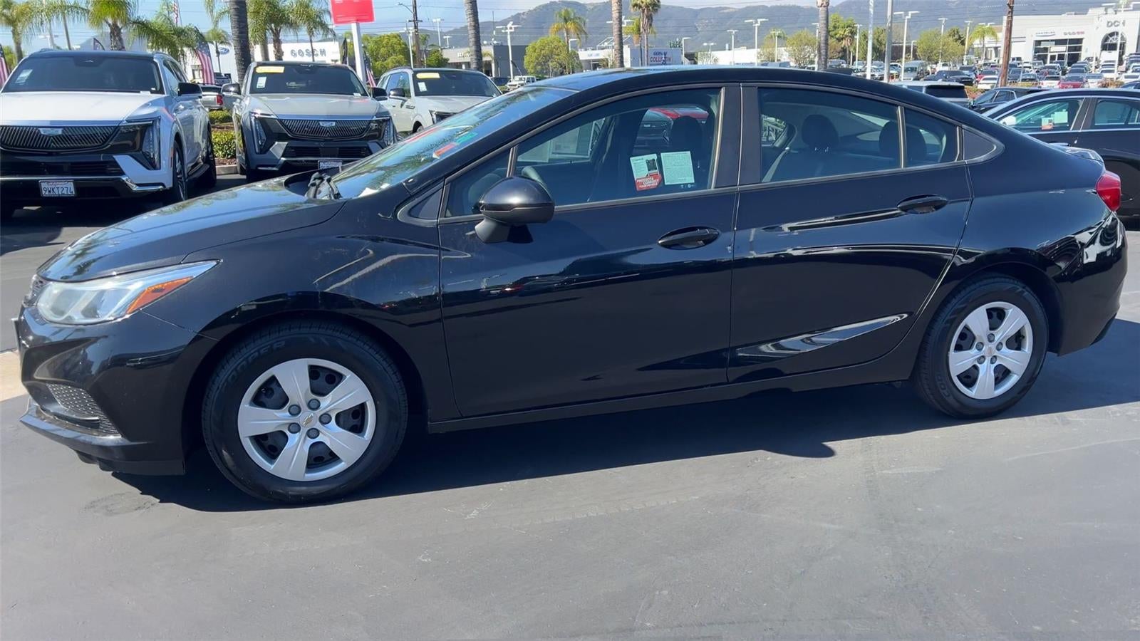 View vehicle photo 4
