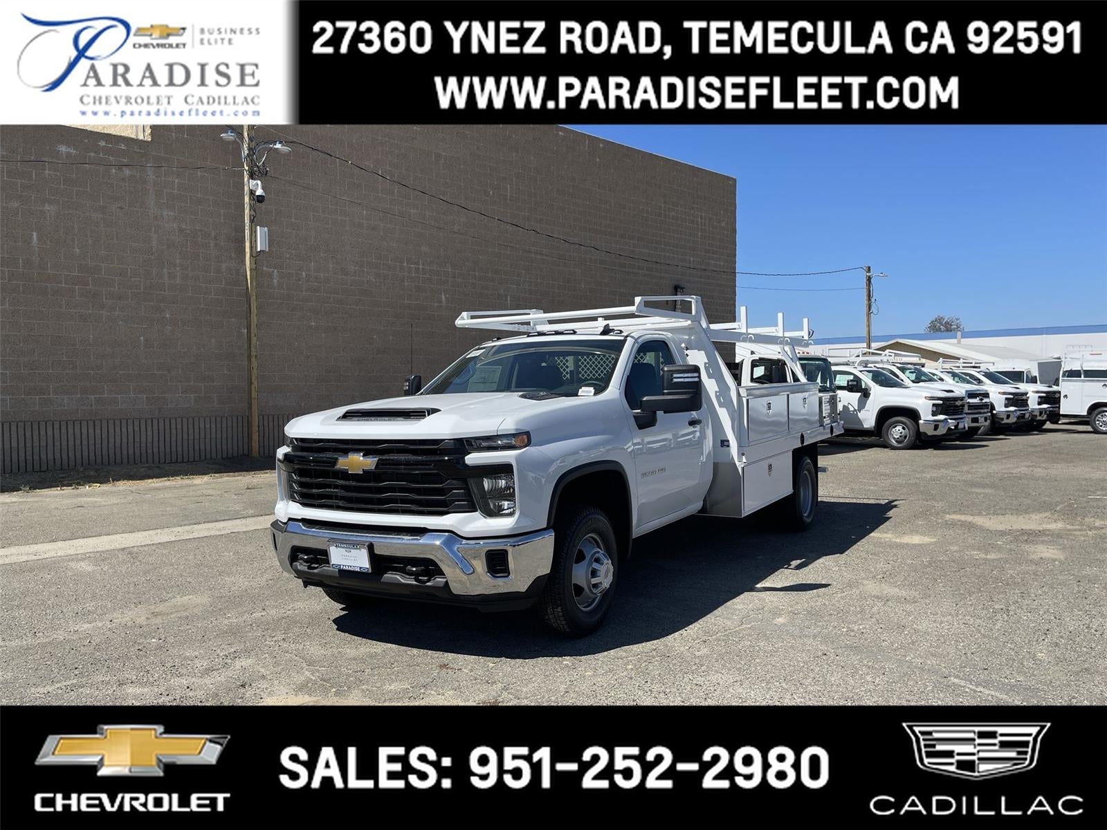 Summit White 2026 Chevrolet Silverado 3500HD Chassis Pickup Truck 4X2 Automatic