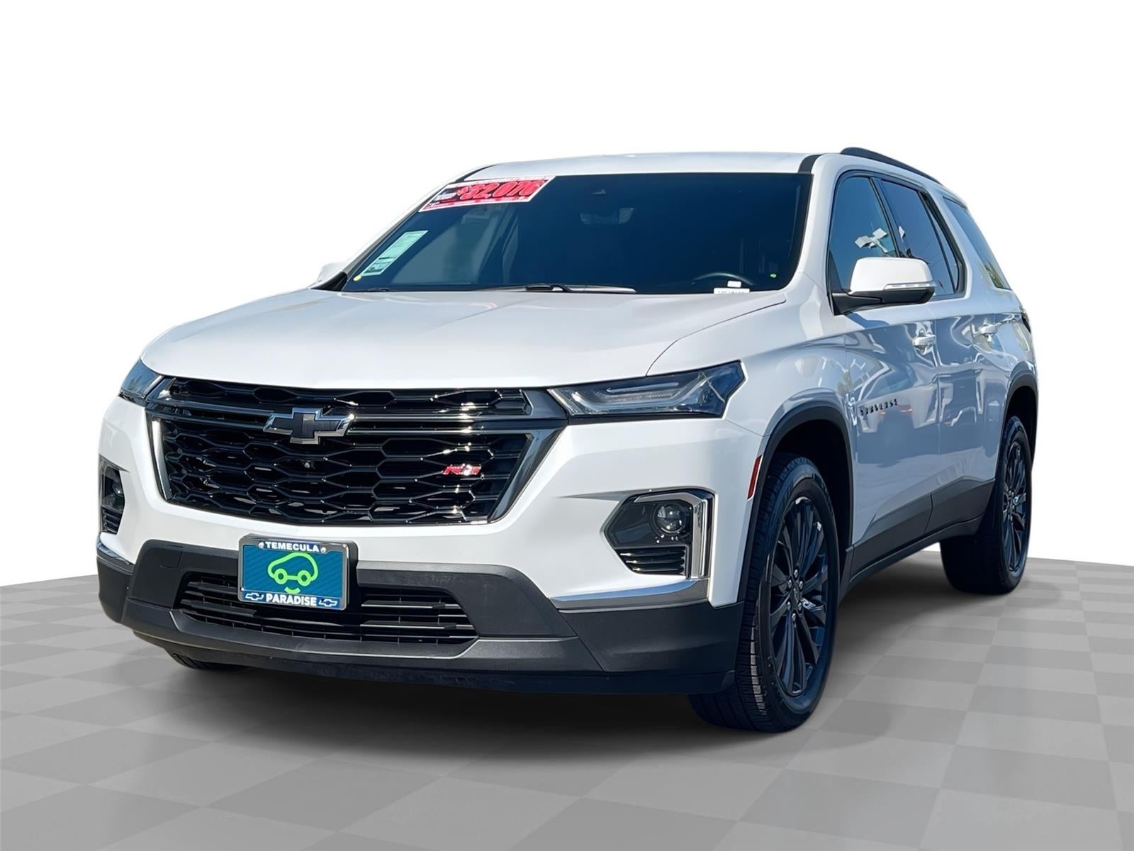 White (Iridescent Pearl Tricoat) 2023 Chevrolet Traverse SUV / Crossover Front-Wheel Drive Automatic