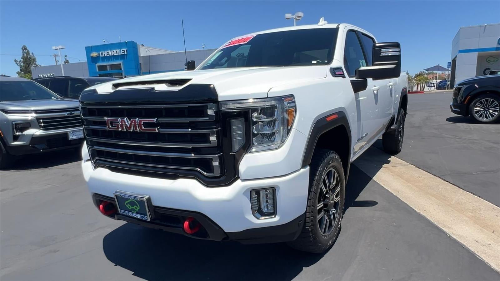 View vehicle photo 3