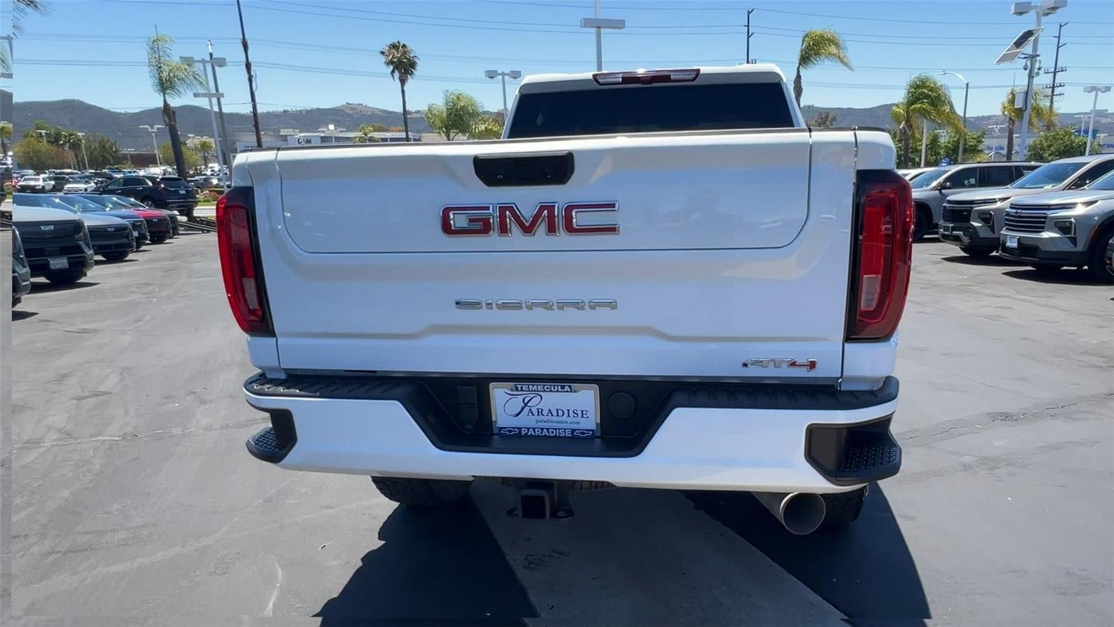 View vehicle photo 7