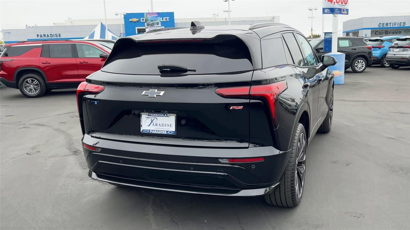 View vehicle photo 7