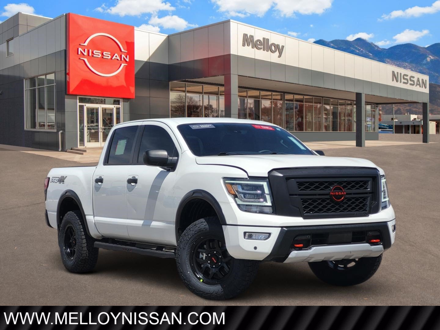2024 Nissan Titan Crew Cab