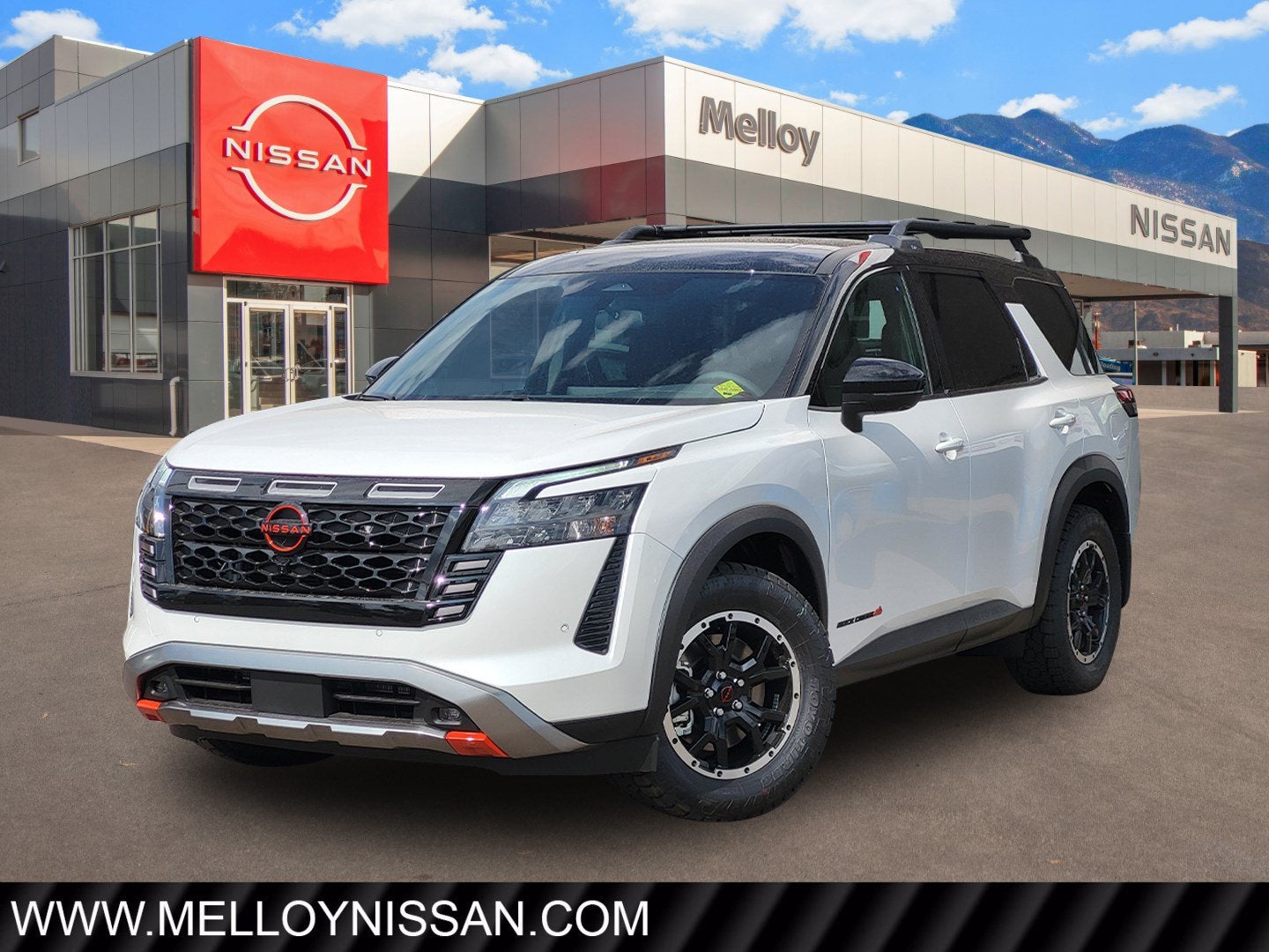 2026 Nissan Pathfinder SV