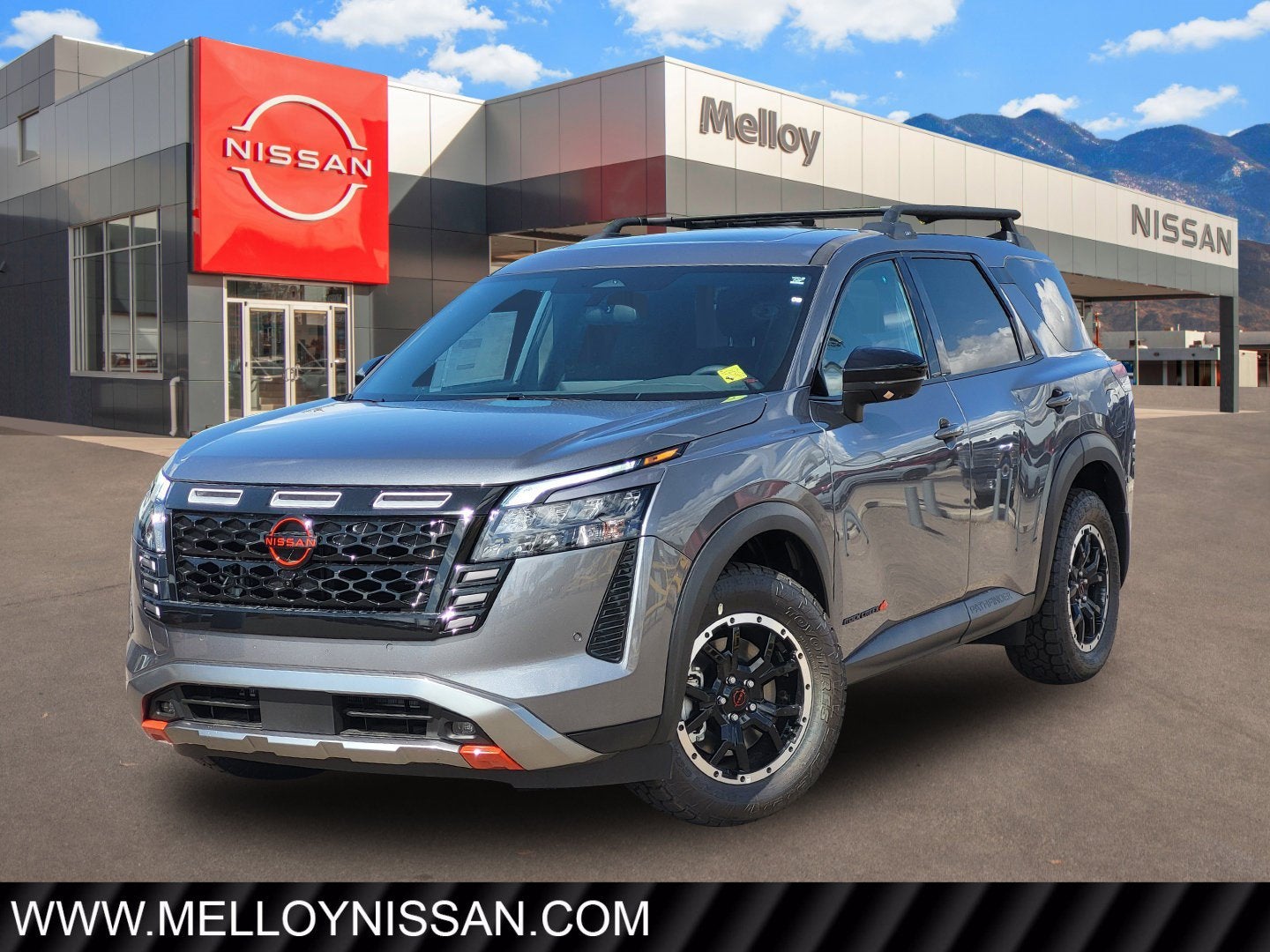 2026 Nissan Pathfinder SV