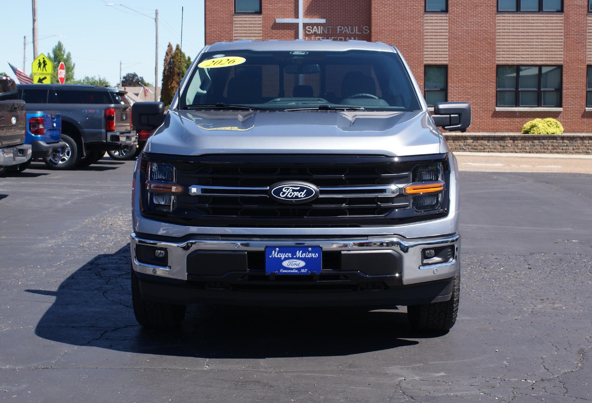 View vehicle photo 2