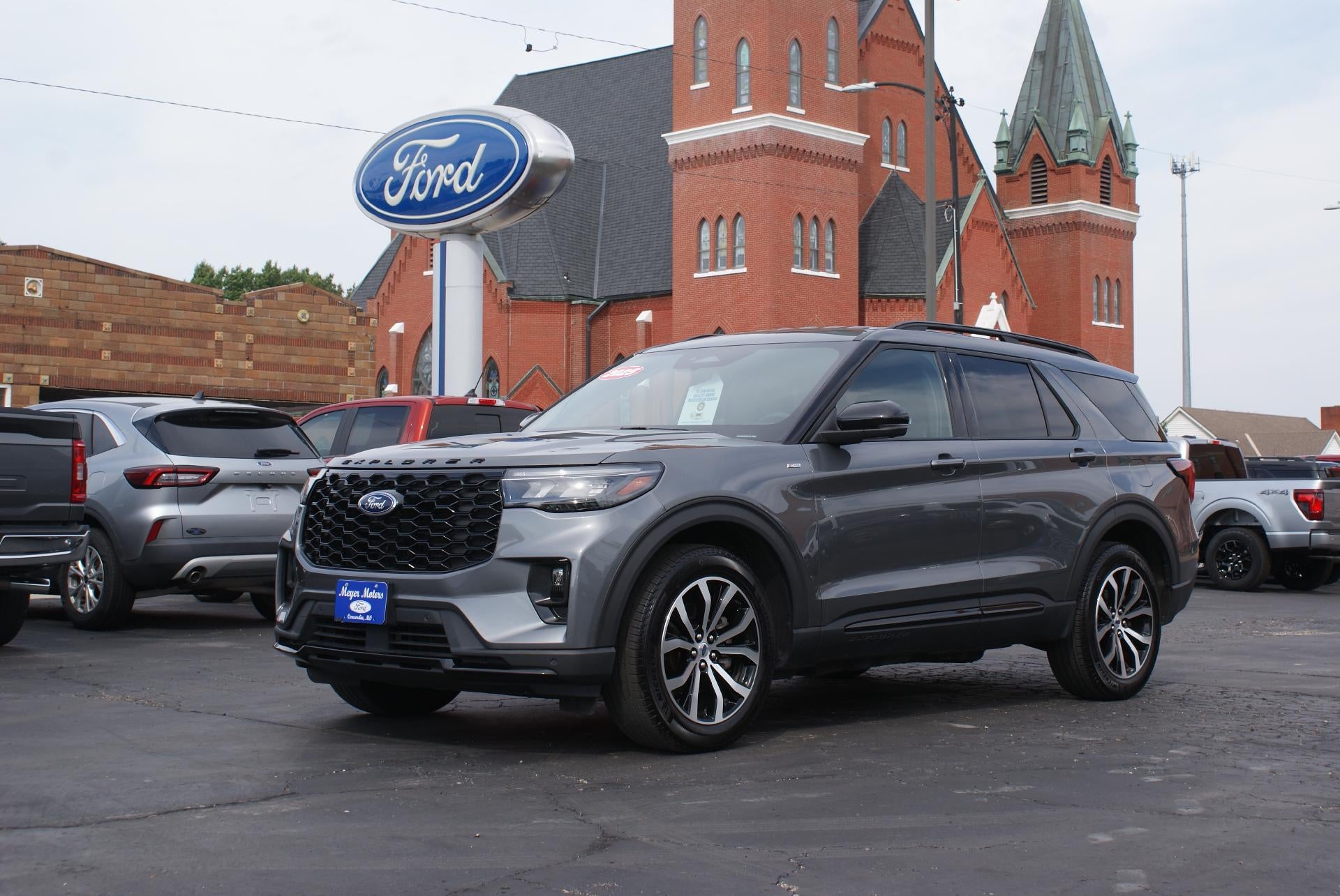 2025 Ford Explorer SUV / Crossover All-Wheel Drive Automatic