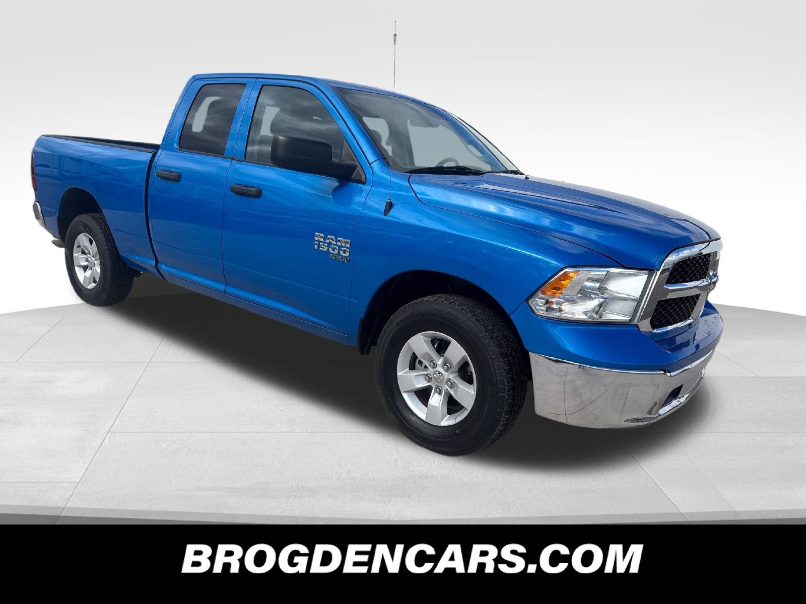 2024 RAM 1500 Classic SLT Quad Cab 4WD   