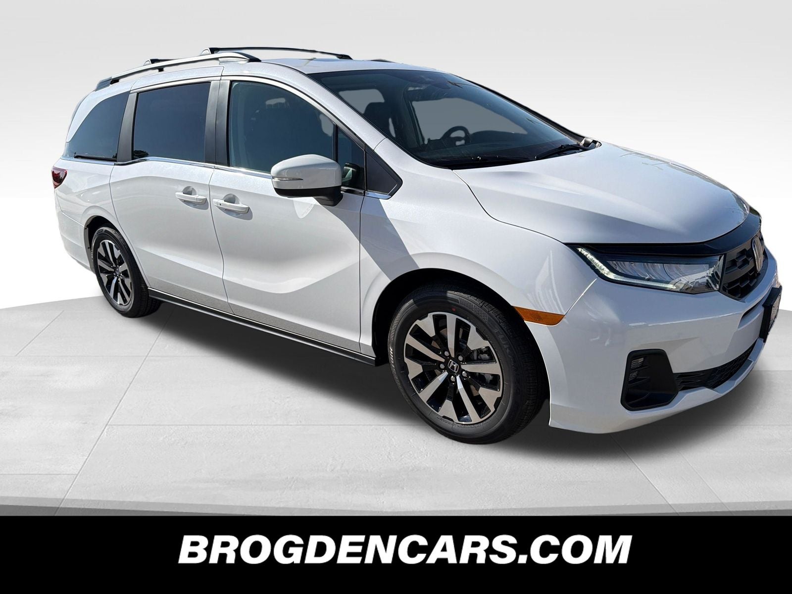 Platinum White Pearl 2026 Honda Odyssey EX-L FWD Minivan Front-Wheel Drive Automatic