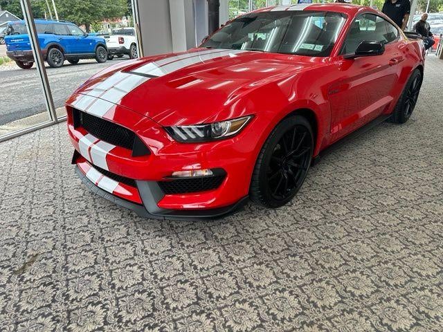  2017 Ford Mustang Shelby GT350 Fastback RWD   