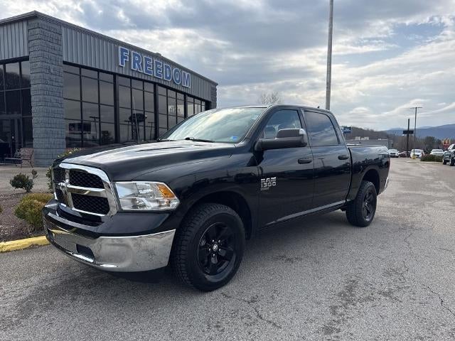  2023 RAM 1500 Classic SLT Crew Cab 4WD   