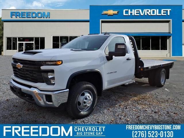 Summit White 2025 Chevrolet Silverado 3500HD Chassis Work Truck Regular Cab 4WD Pickup Truck Four-Wheel Drive Automatic