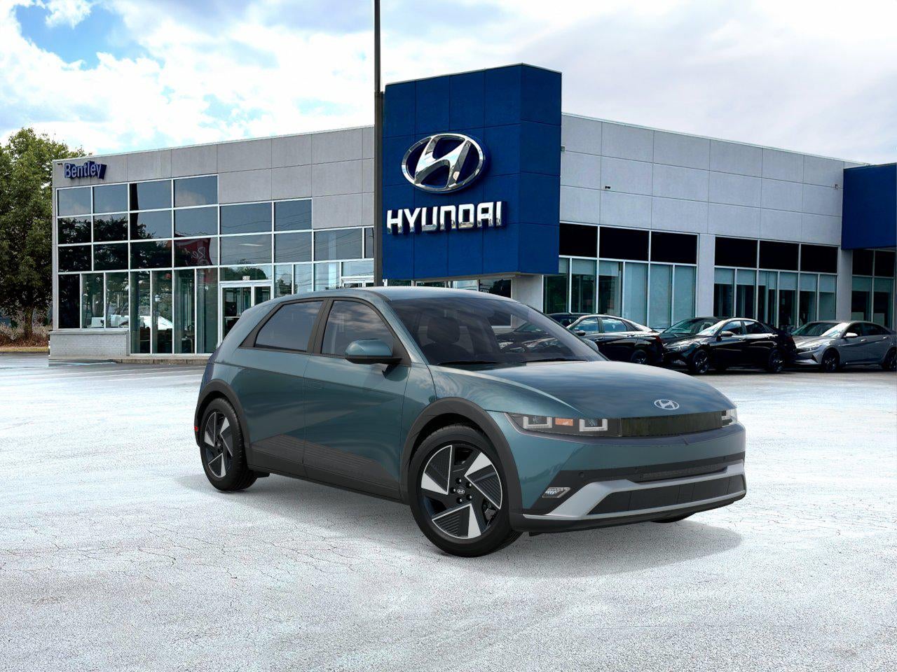 View vehicle photo 2