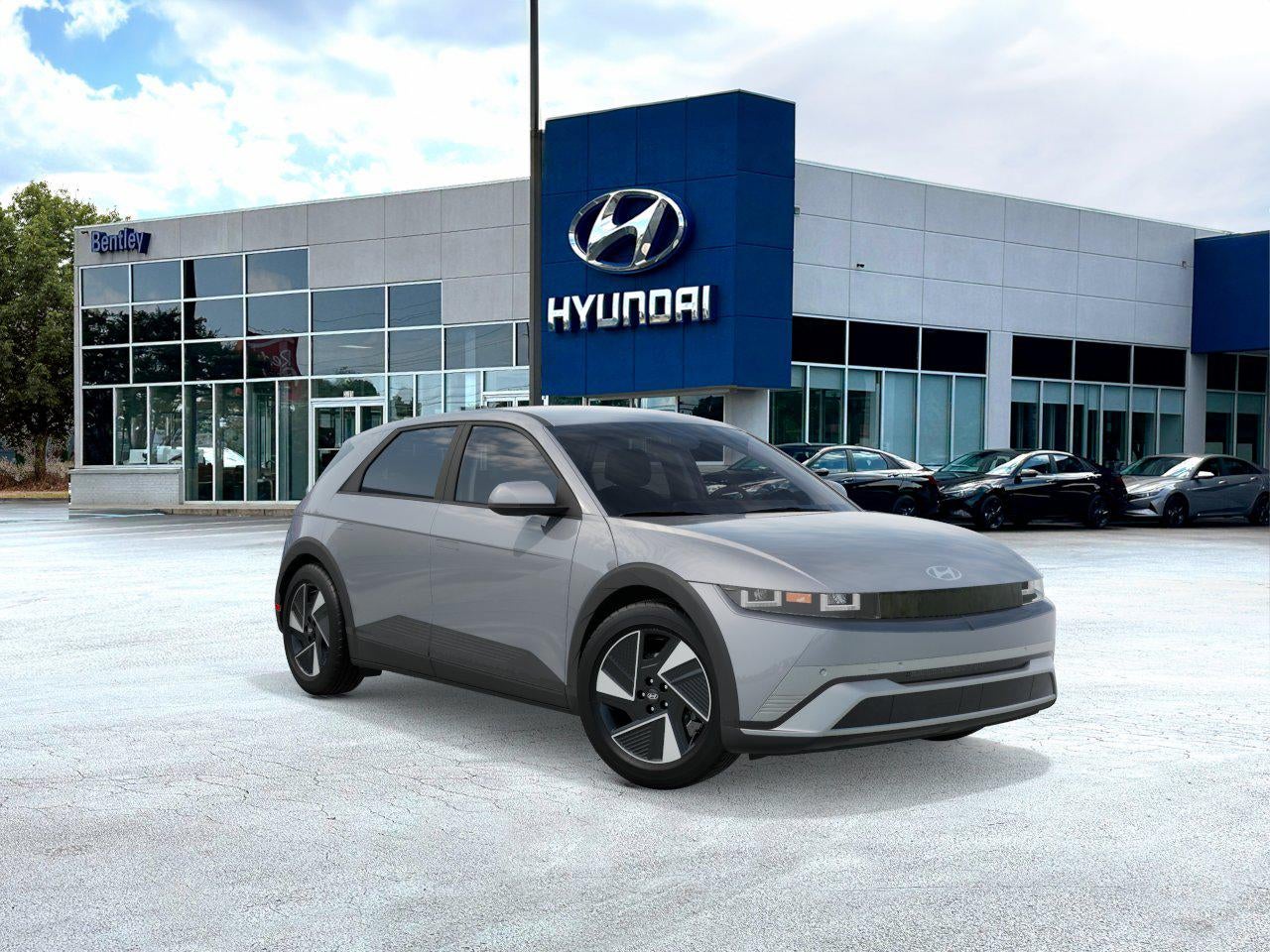 View vehicle photo 2