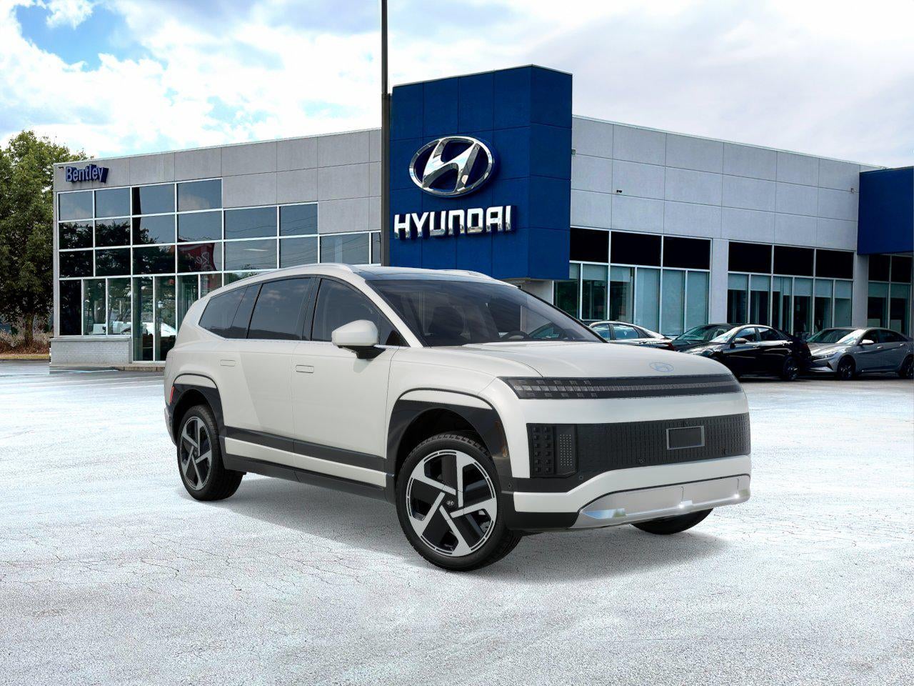 View vehicle photo 2