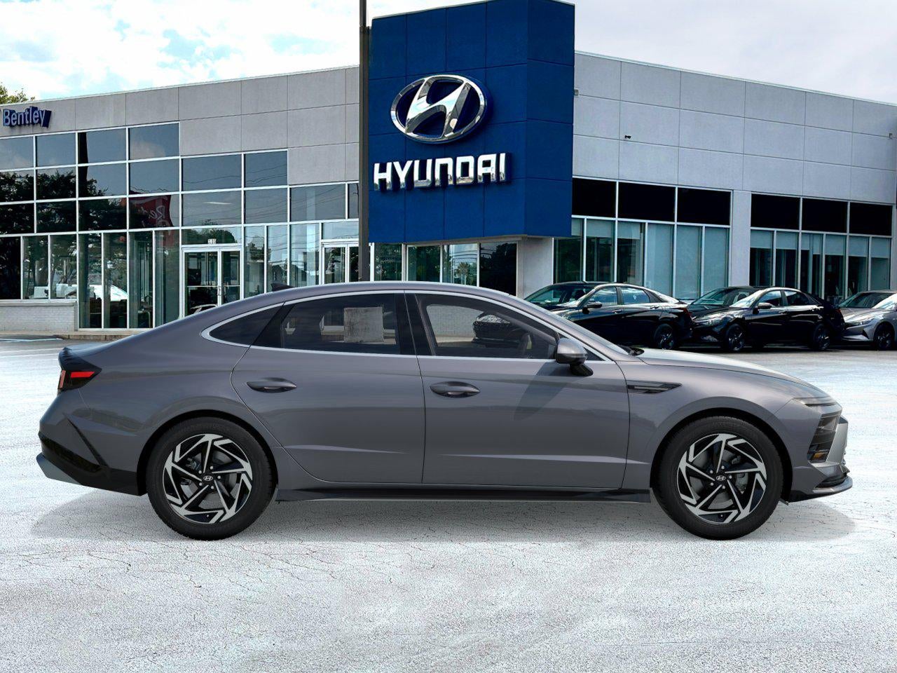 View vehicle photo 7