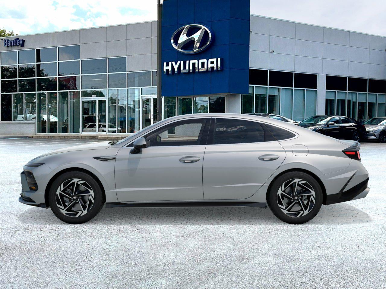 View vehicle photo 3