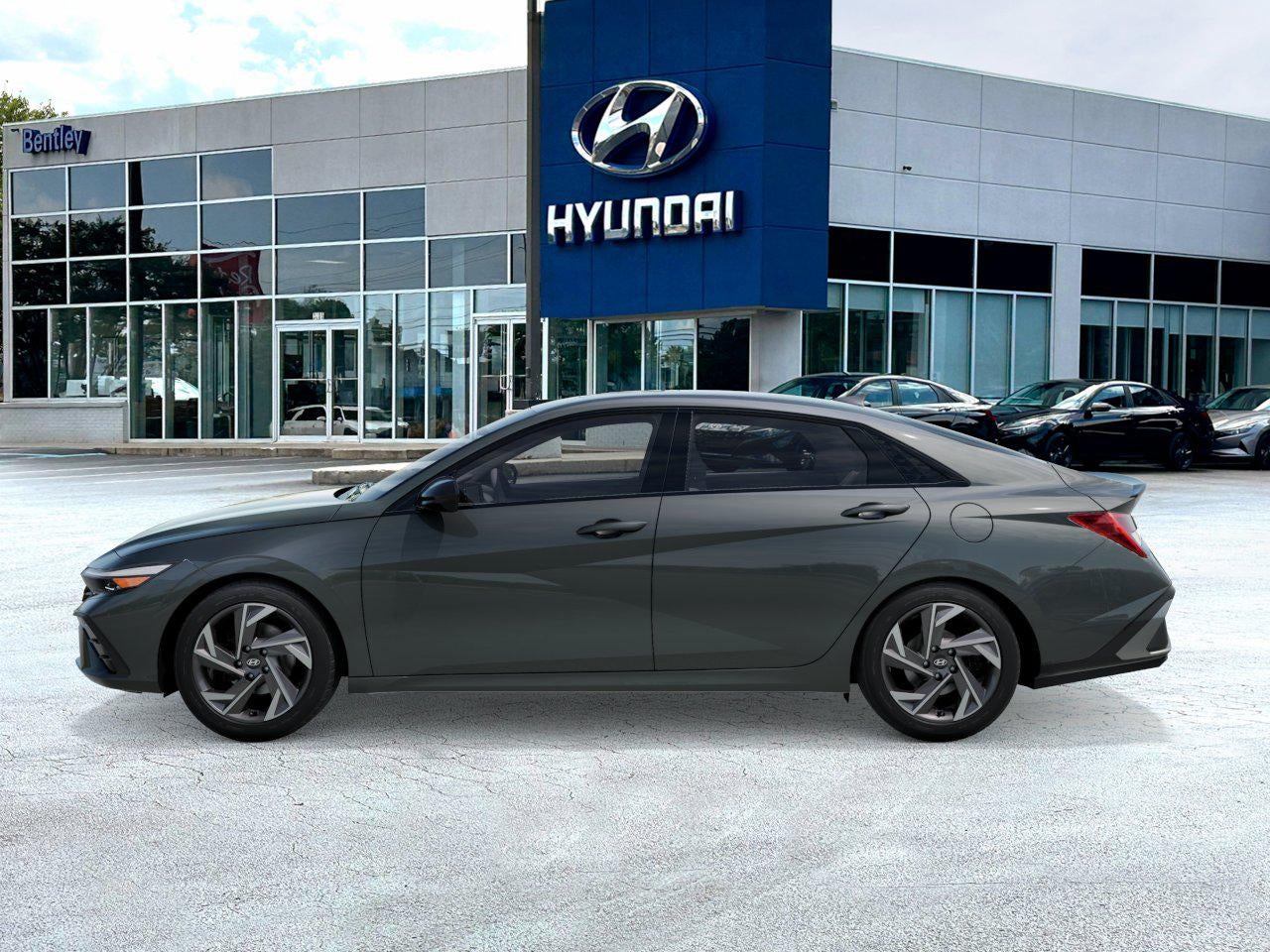 View vehicle photo 3