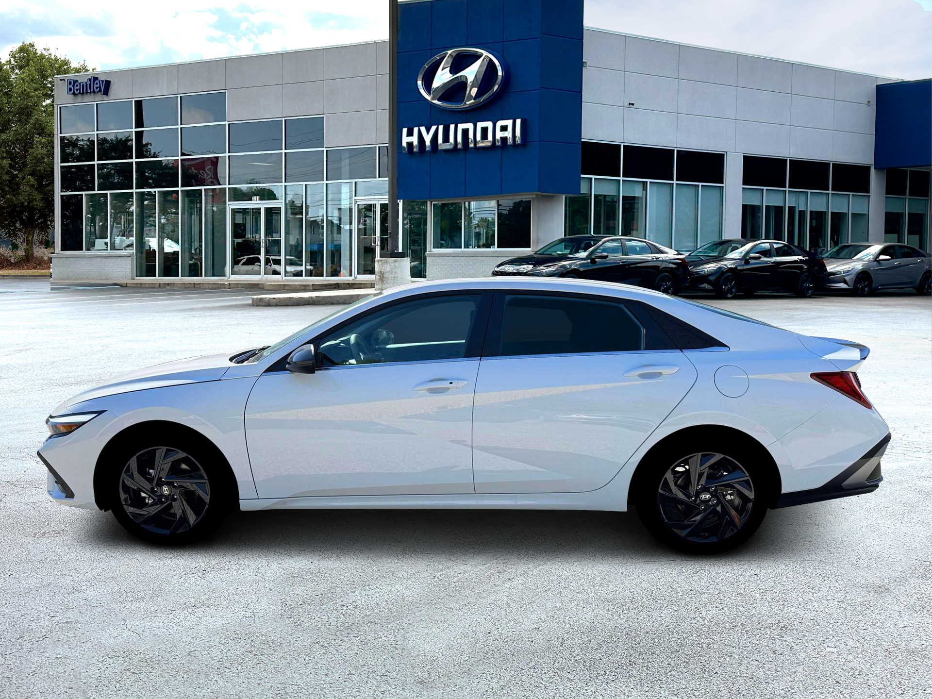 View vehicle photo 3