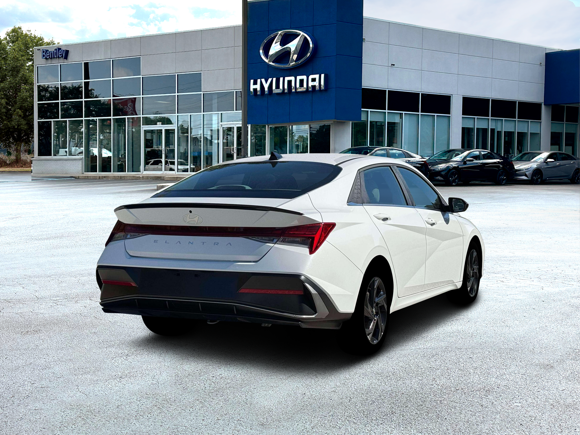 View vehicle photo 7