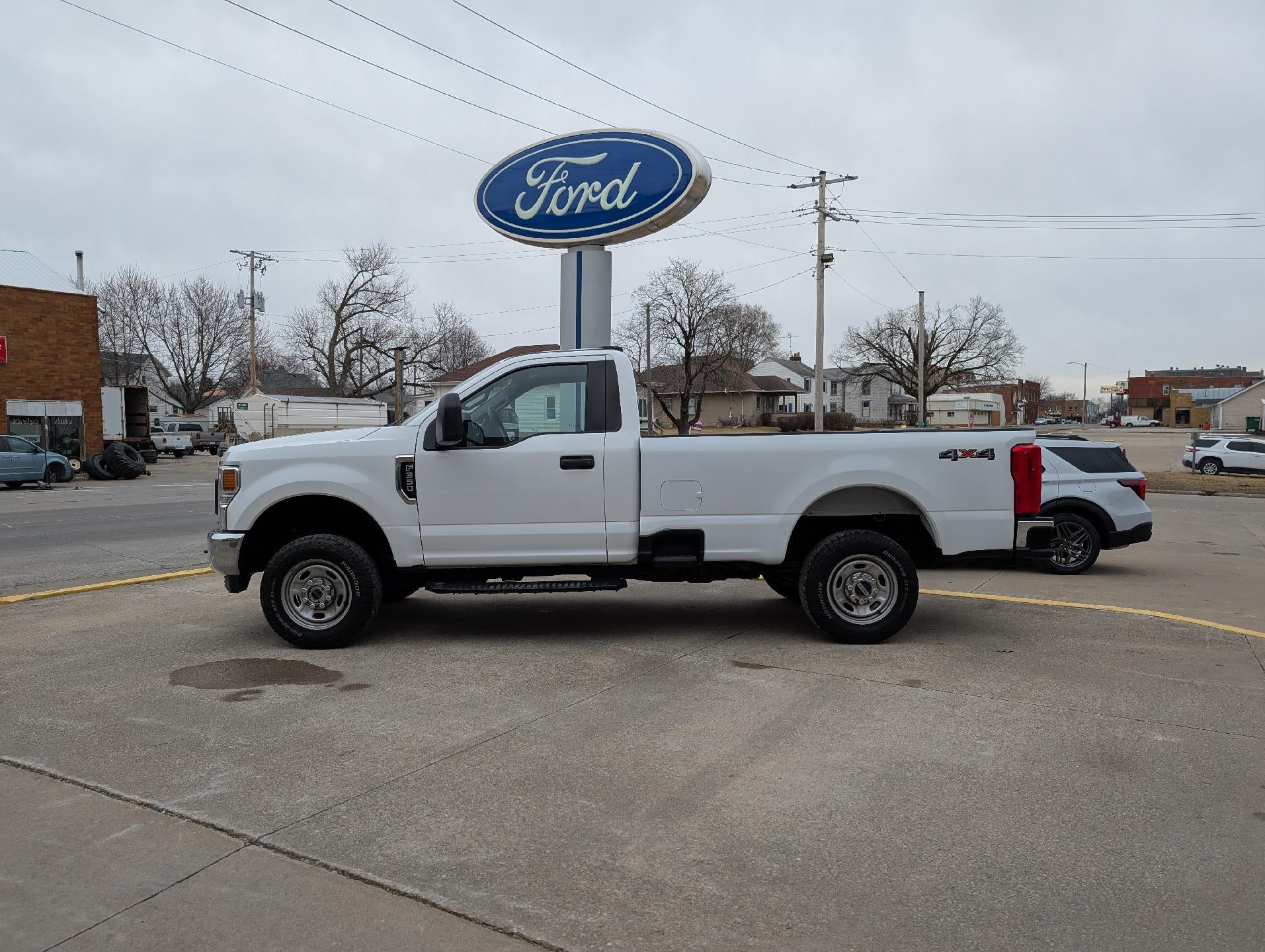  2022 Ford F-350 Super Duty XL LB 4WD   