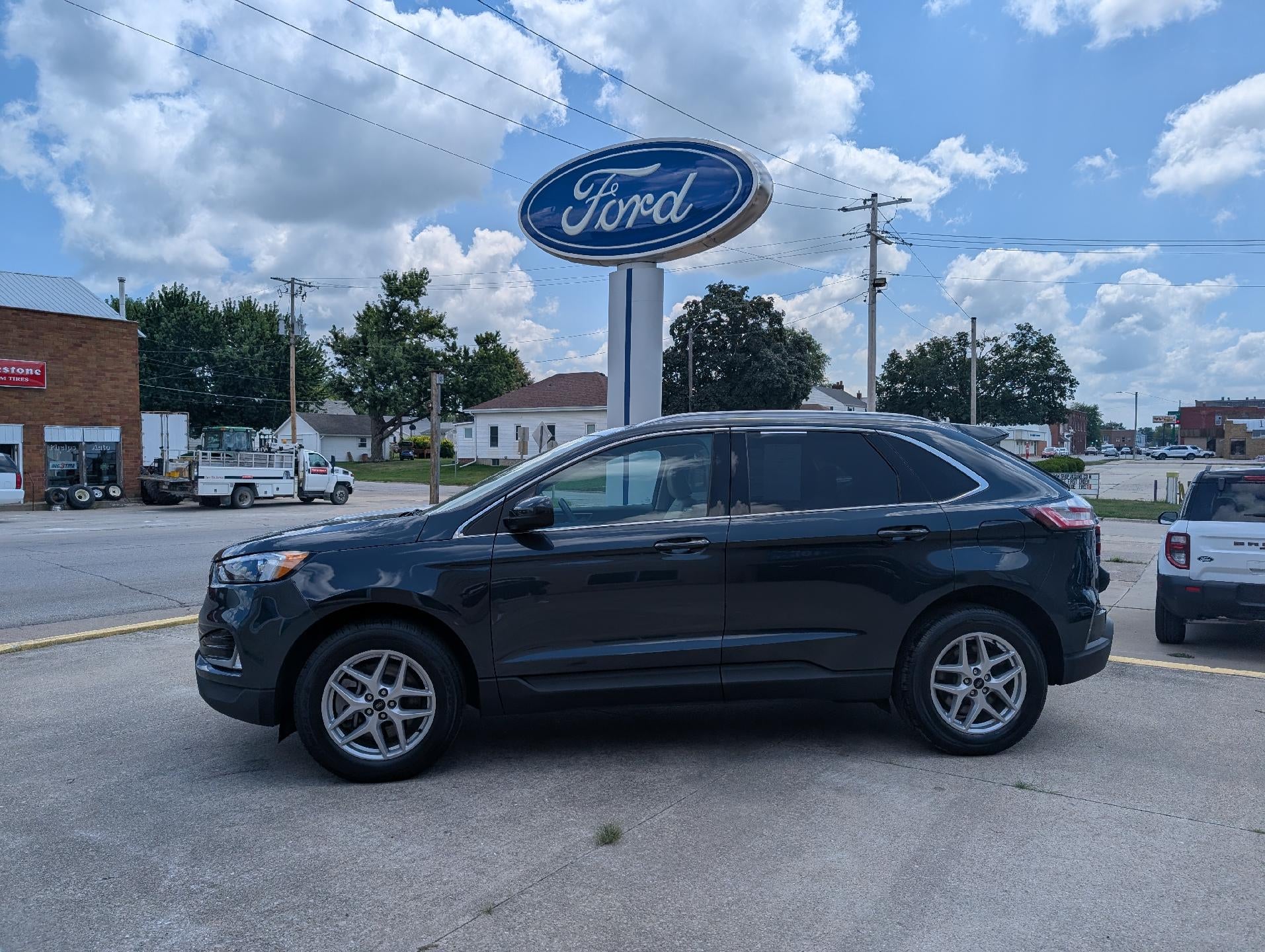  2024 Ford Edge SEL AWD   