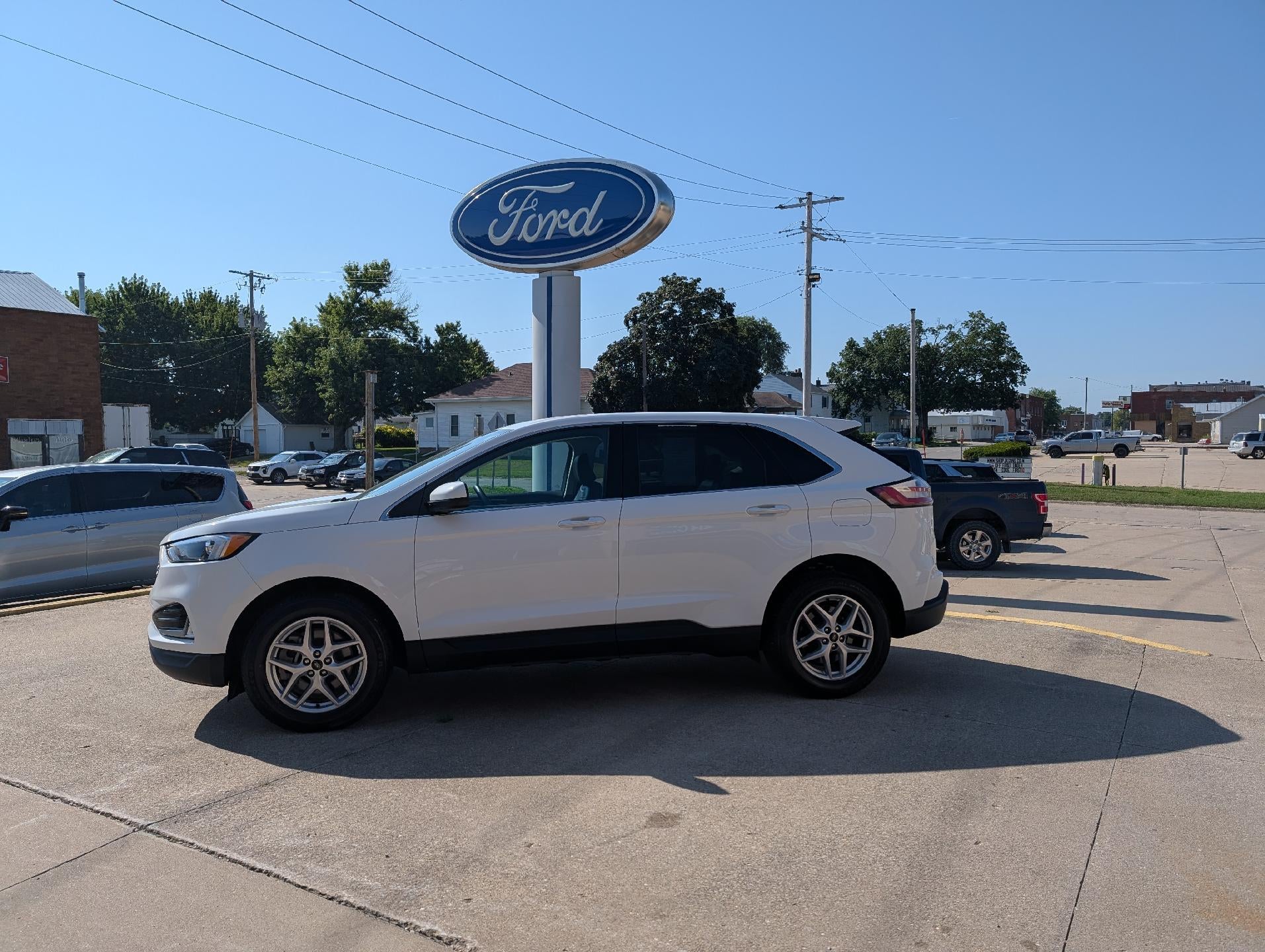  2023 Ford Edge SEL AWD   