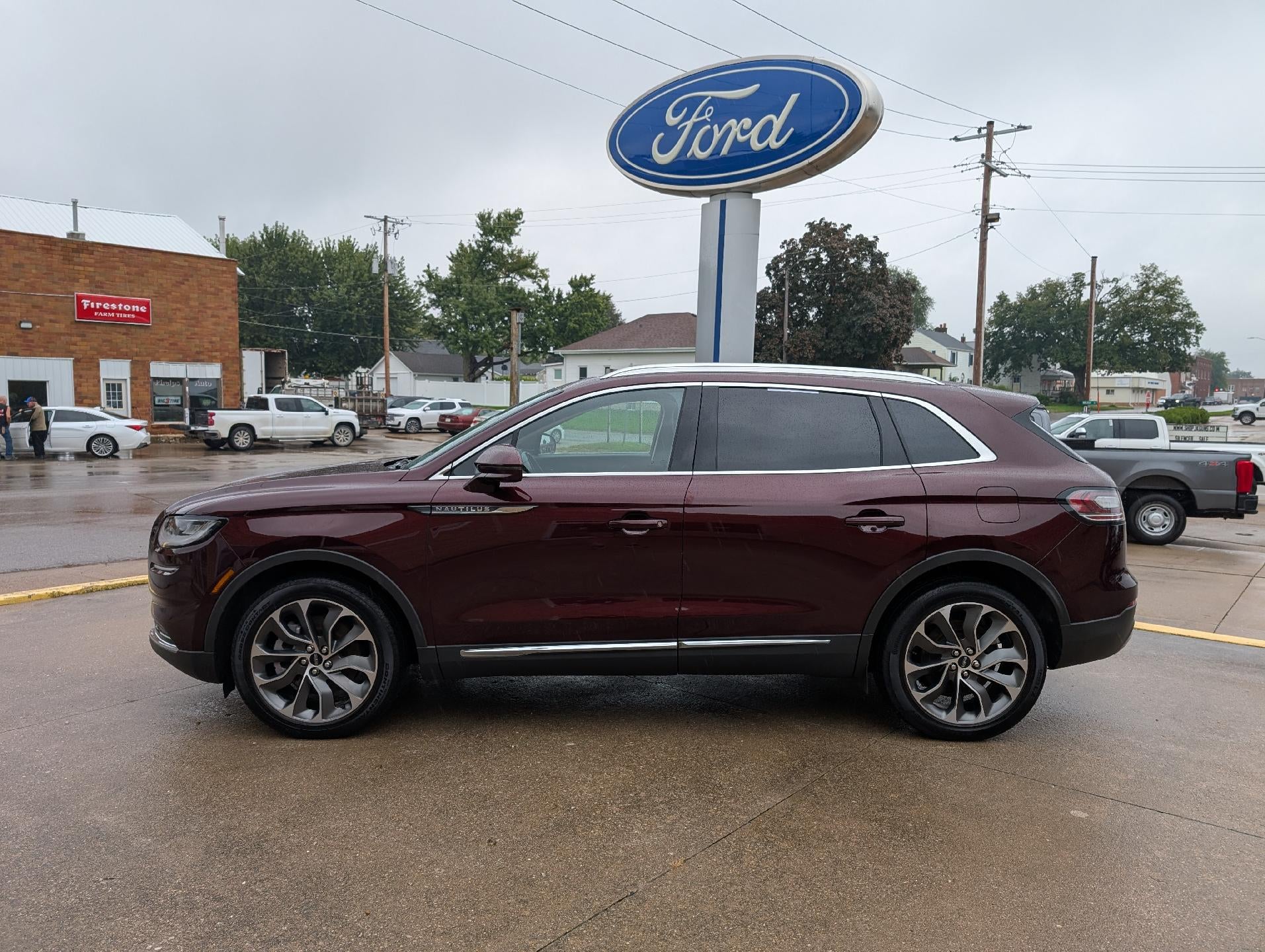 Red (Burgundy Velvet Metallic Tinted Clearcoat) 2023 Lincoln Nautilus SUV / Crossover All-Wheel Drive 8-Speed Automatic