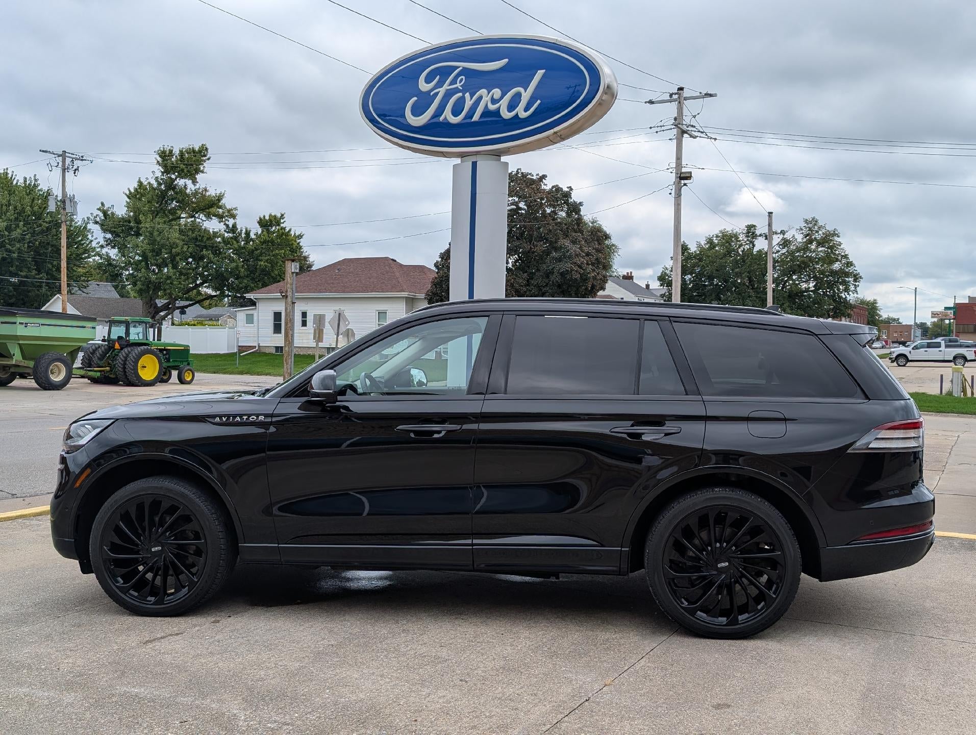  2022 Lincoln Aviator Reserve AWD   