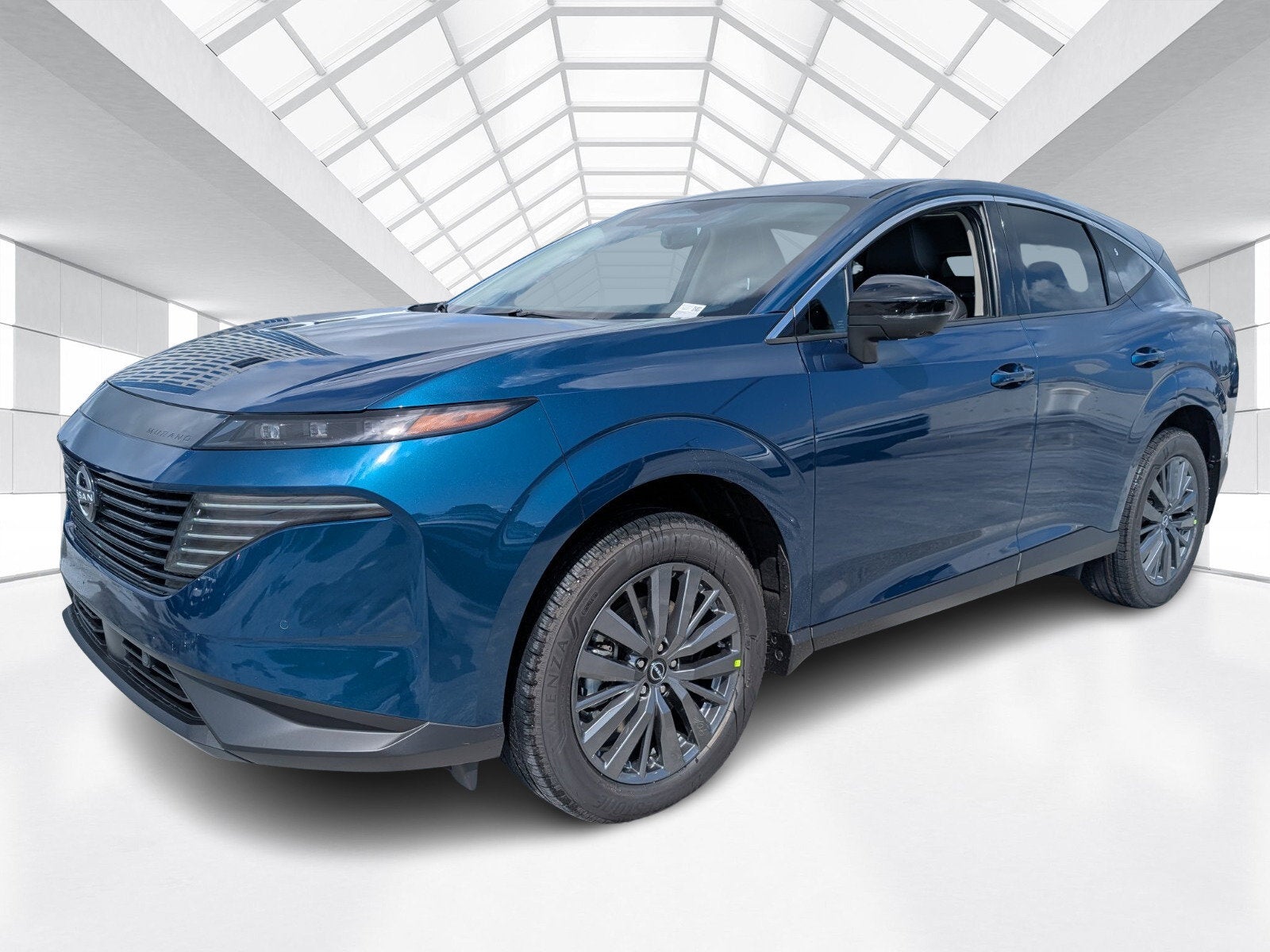 View vehicle photo 3