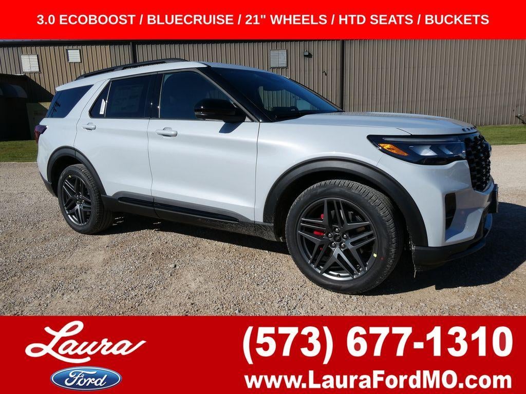 Space White Metallic 2026 Ford Explorer SUV / Crossover All-Wheel Drive Automatic
