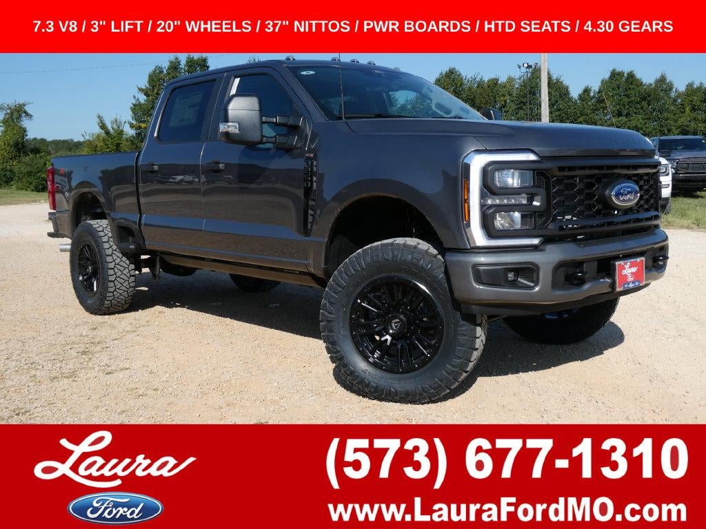 Carbonized Gray Metallic 2026 Ford F-250 Super Duty Pickup Truck Four-Wheel Drive Automatic