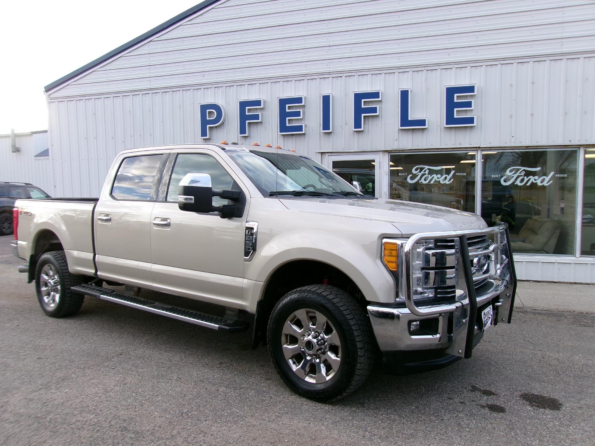 2017 Ford F-250 Super Duty Lariat Crew Cab 4WD