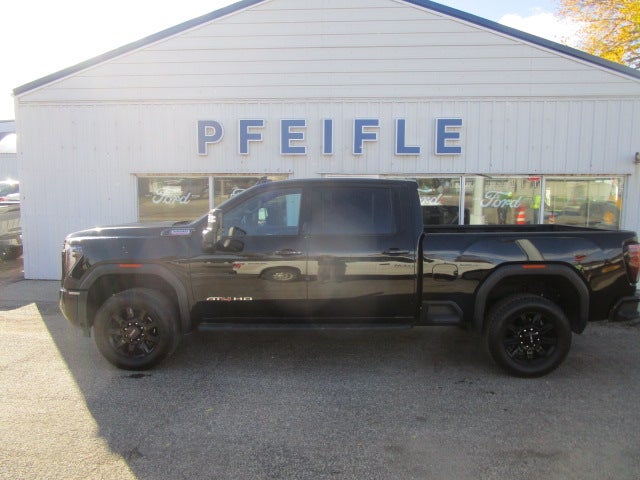  2024 GMC Sierra 3500HD AT4 Crew Cab 4WD   