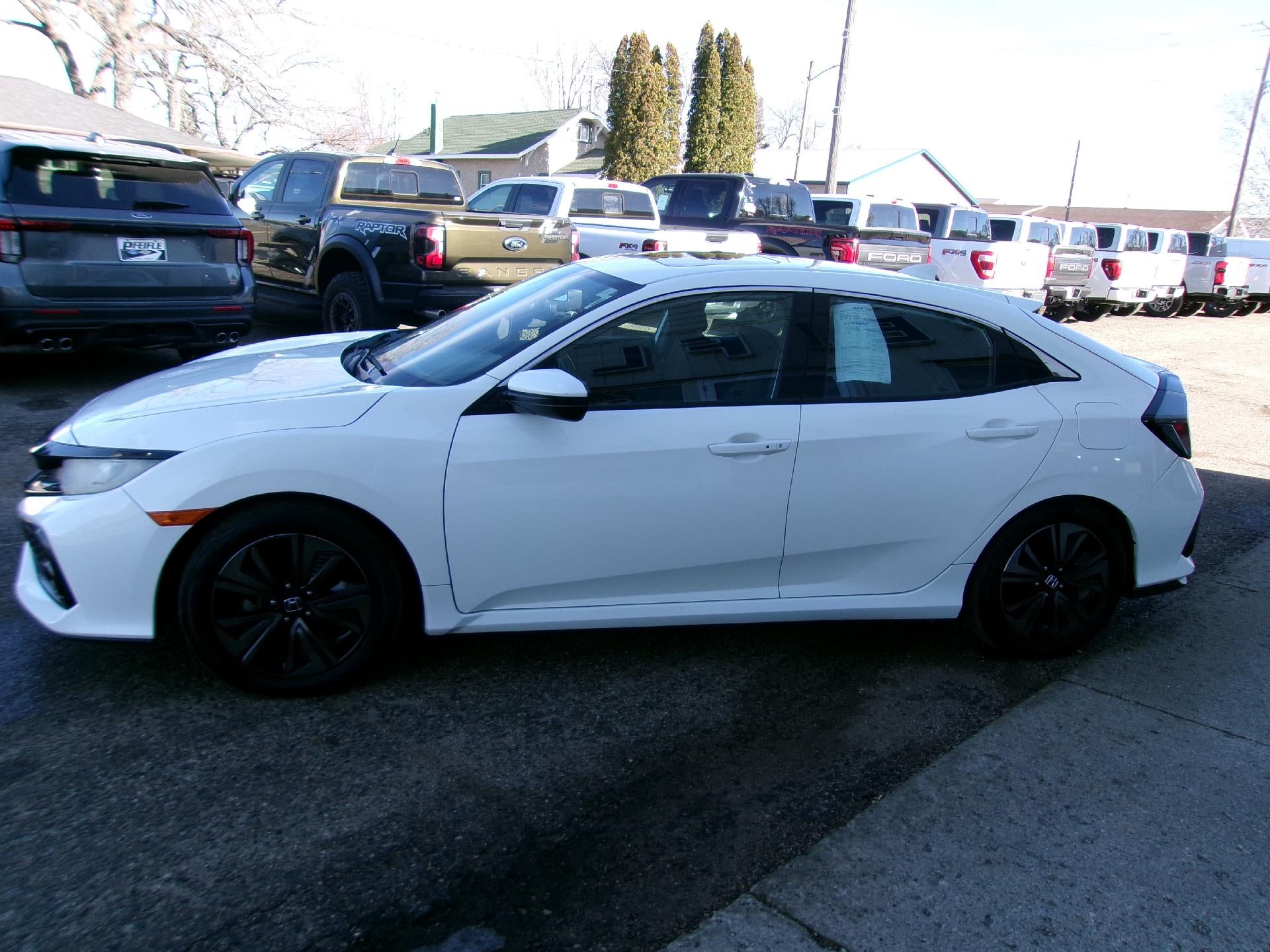 View vehicle photo 5