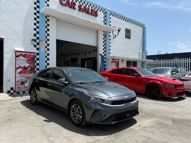 View vehicle photo 2