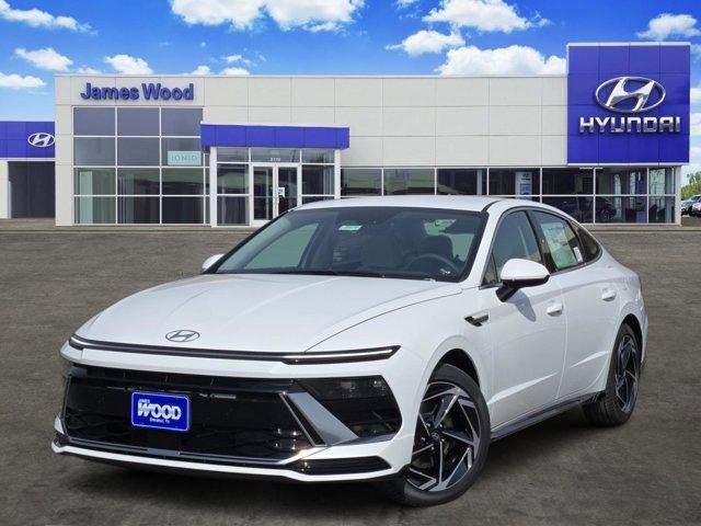 Serenity White 2026 Hyundai Sonata Sedan Front-Wheel Drive 8-Speed Automatic Overdrive