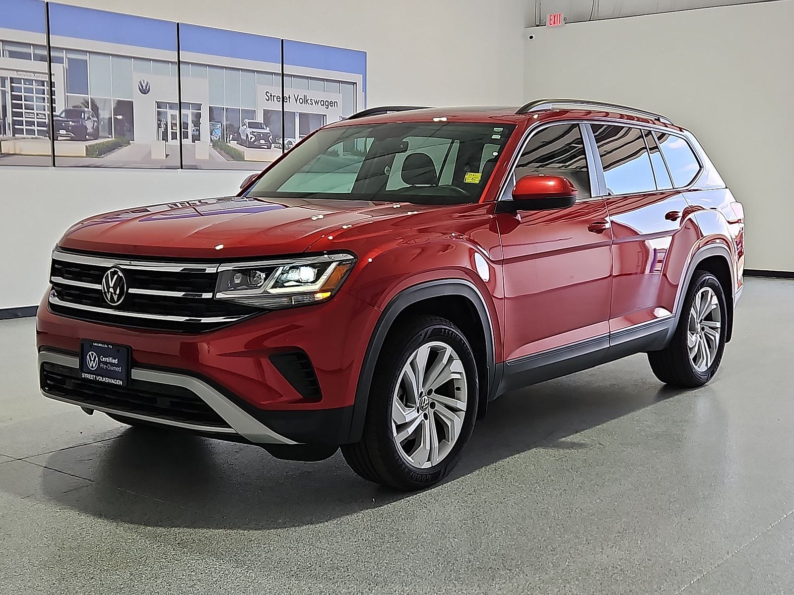 View vehicle photo 4