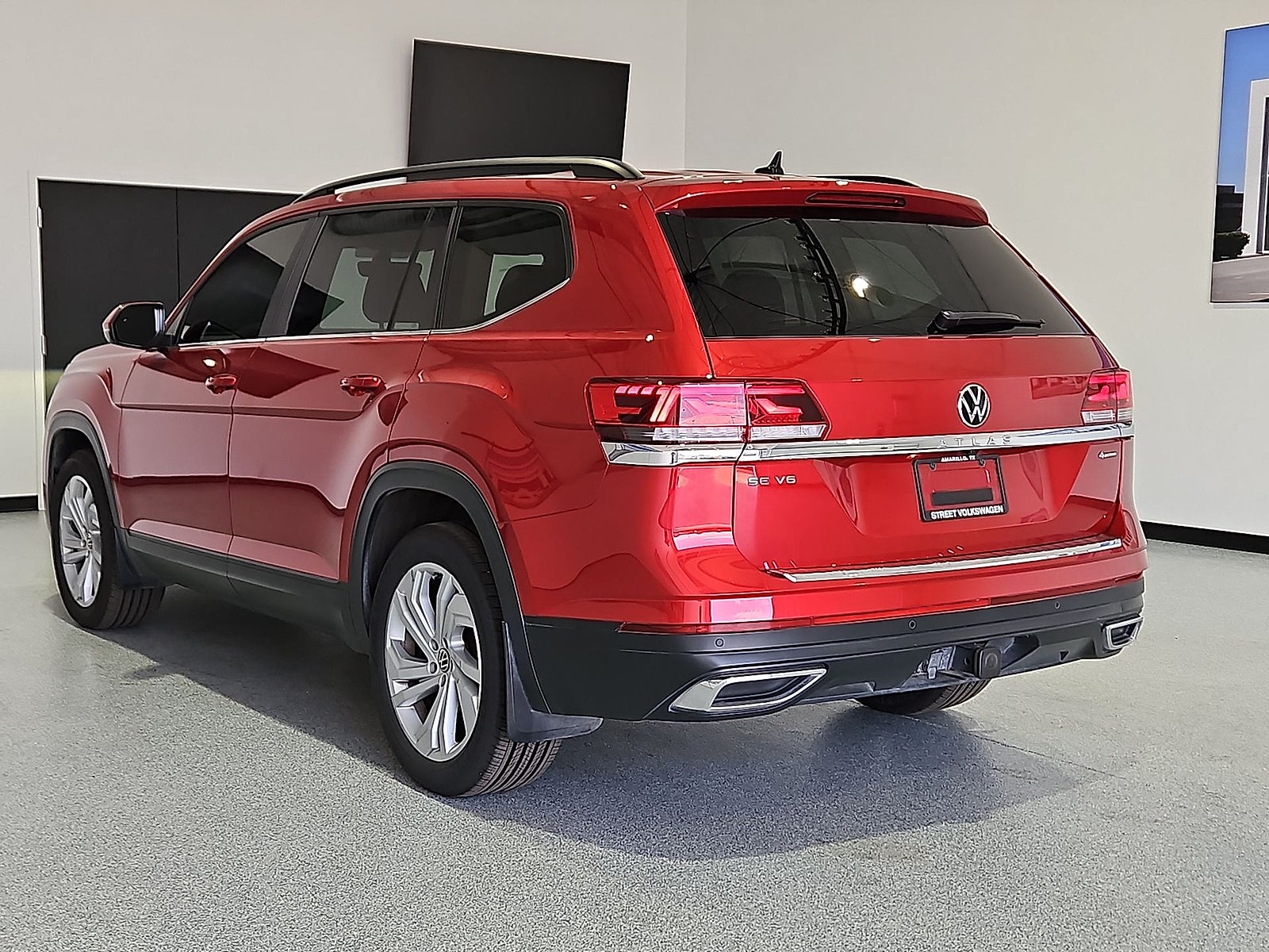 View vehicle photo 6