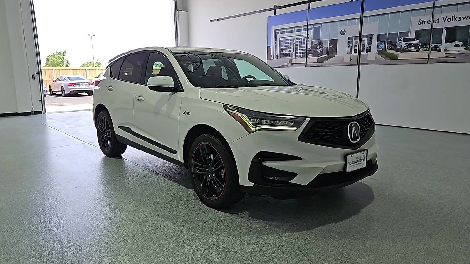 View vehicle photo 2