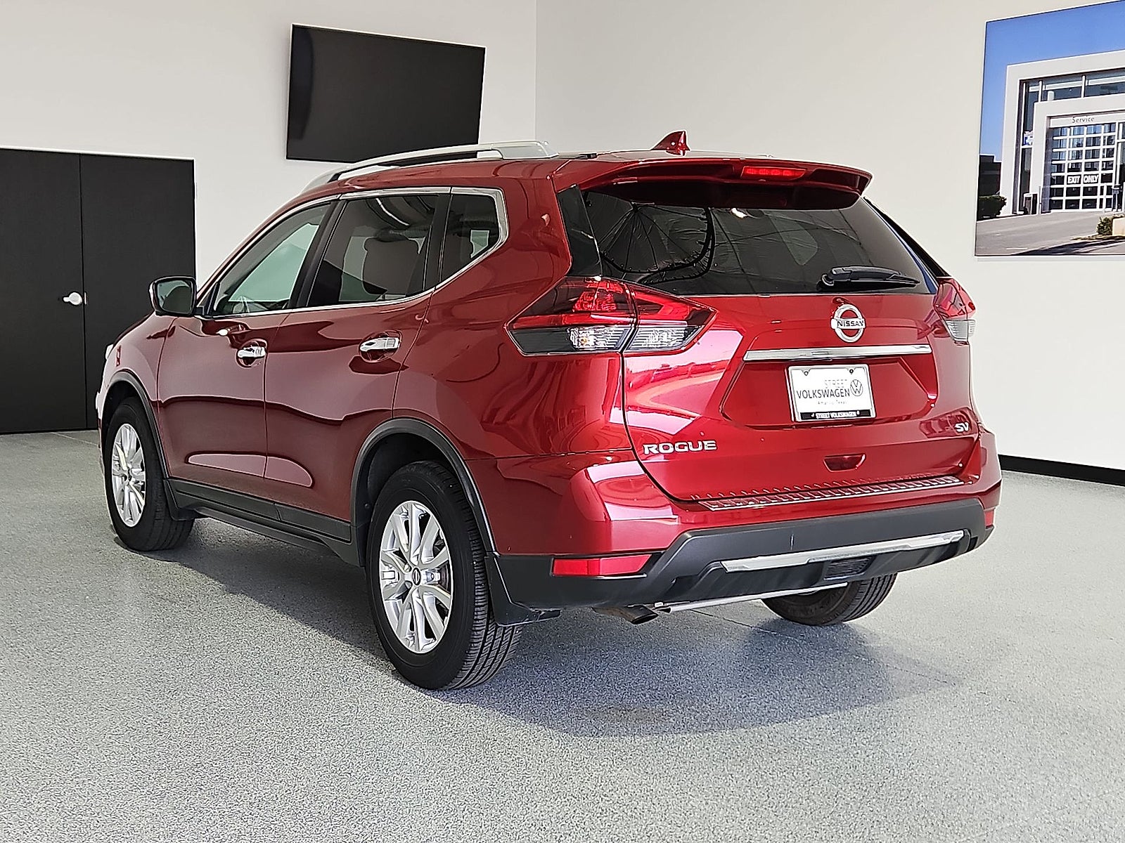 View vehicle photo 6