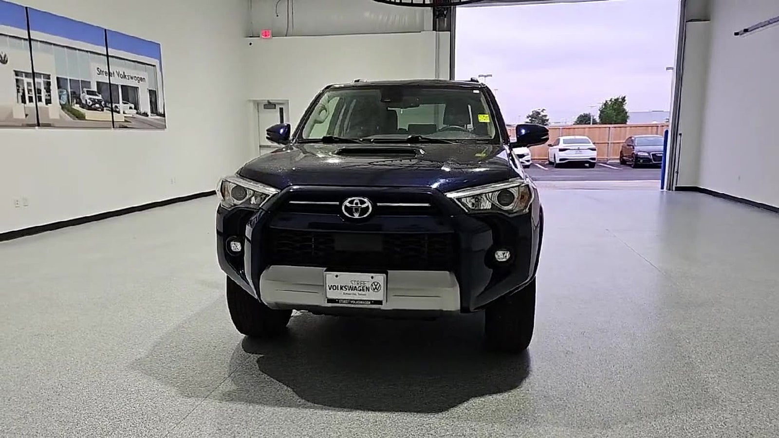 View vehicle photo 3
