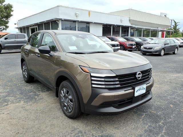 Brown (Canyon Bronze Metallic) 2026 Nissan Kicks SUV / Crossover Front-Wheel Drive Continuously Variable Transmission