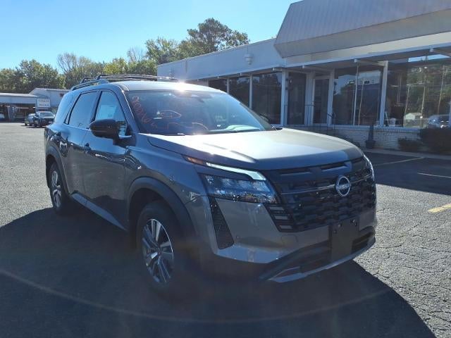 Gray (Gun Metallic) 2026 Nissan Pathfinder SUV / Crossover Front-Wheel Drive 9-Speed Automatic