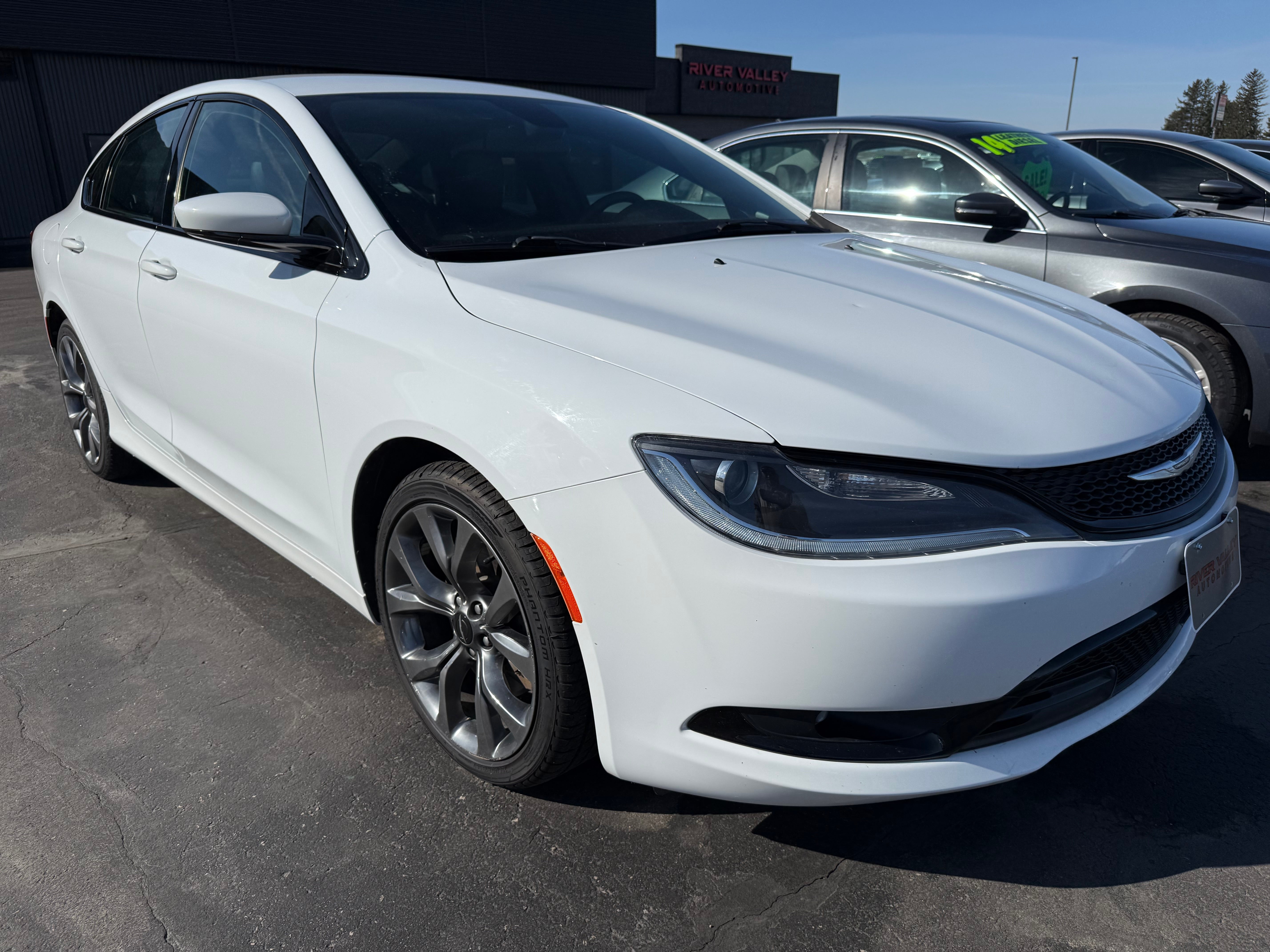 View vehicle photo 2