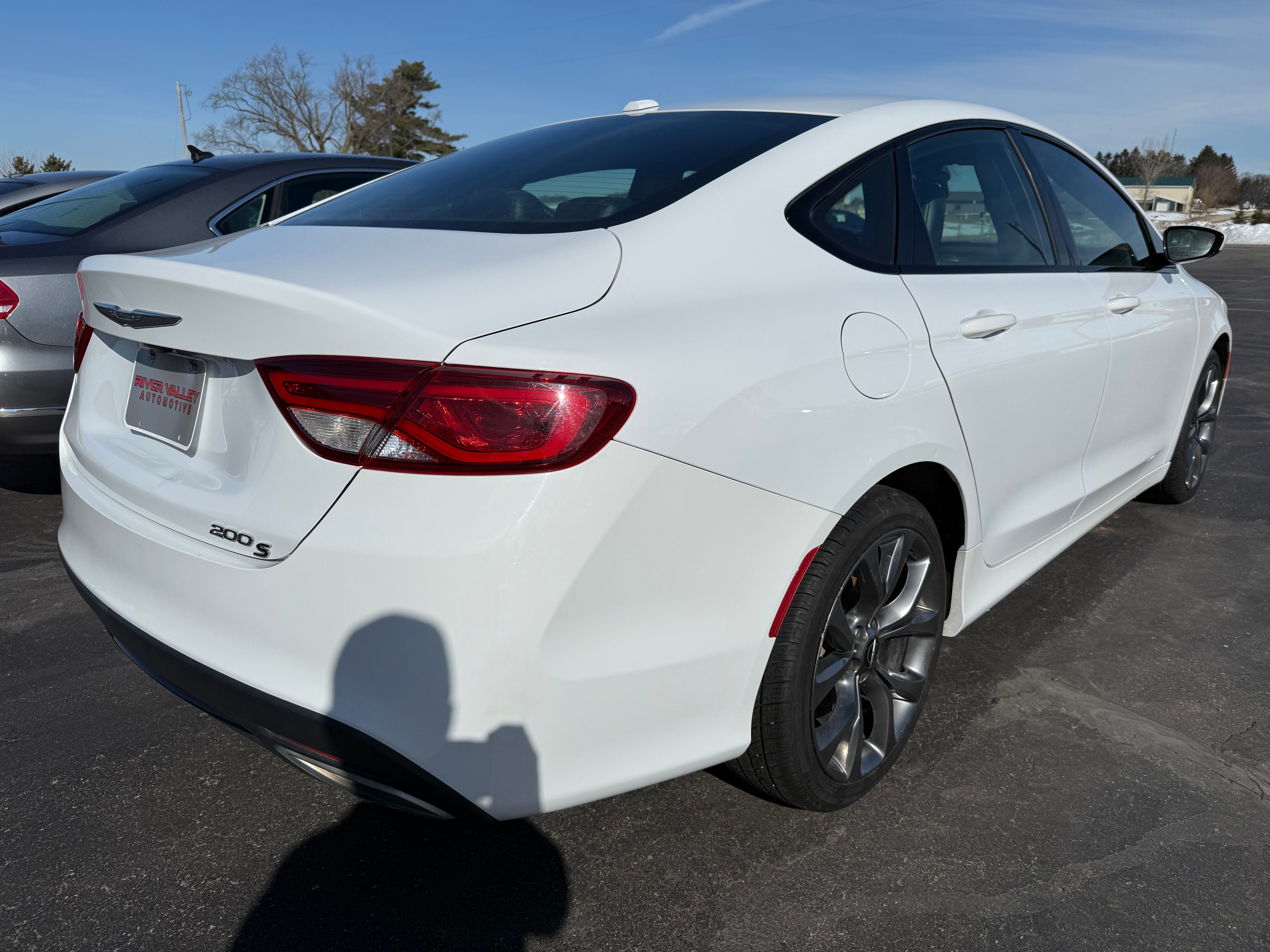 View vehicle photo 3