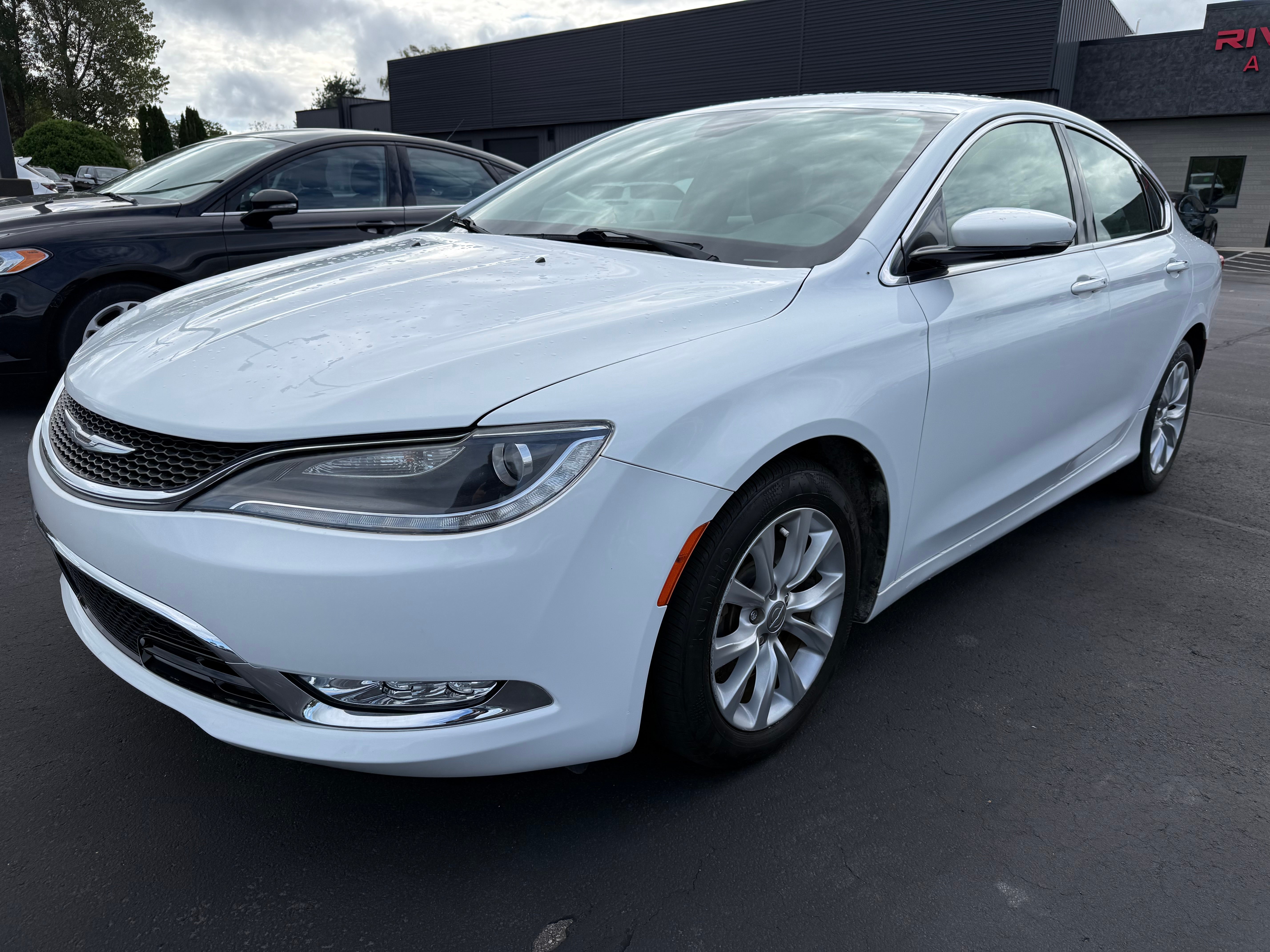  2015 Chrysler 200 C Sedan FWD   
