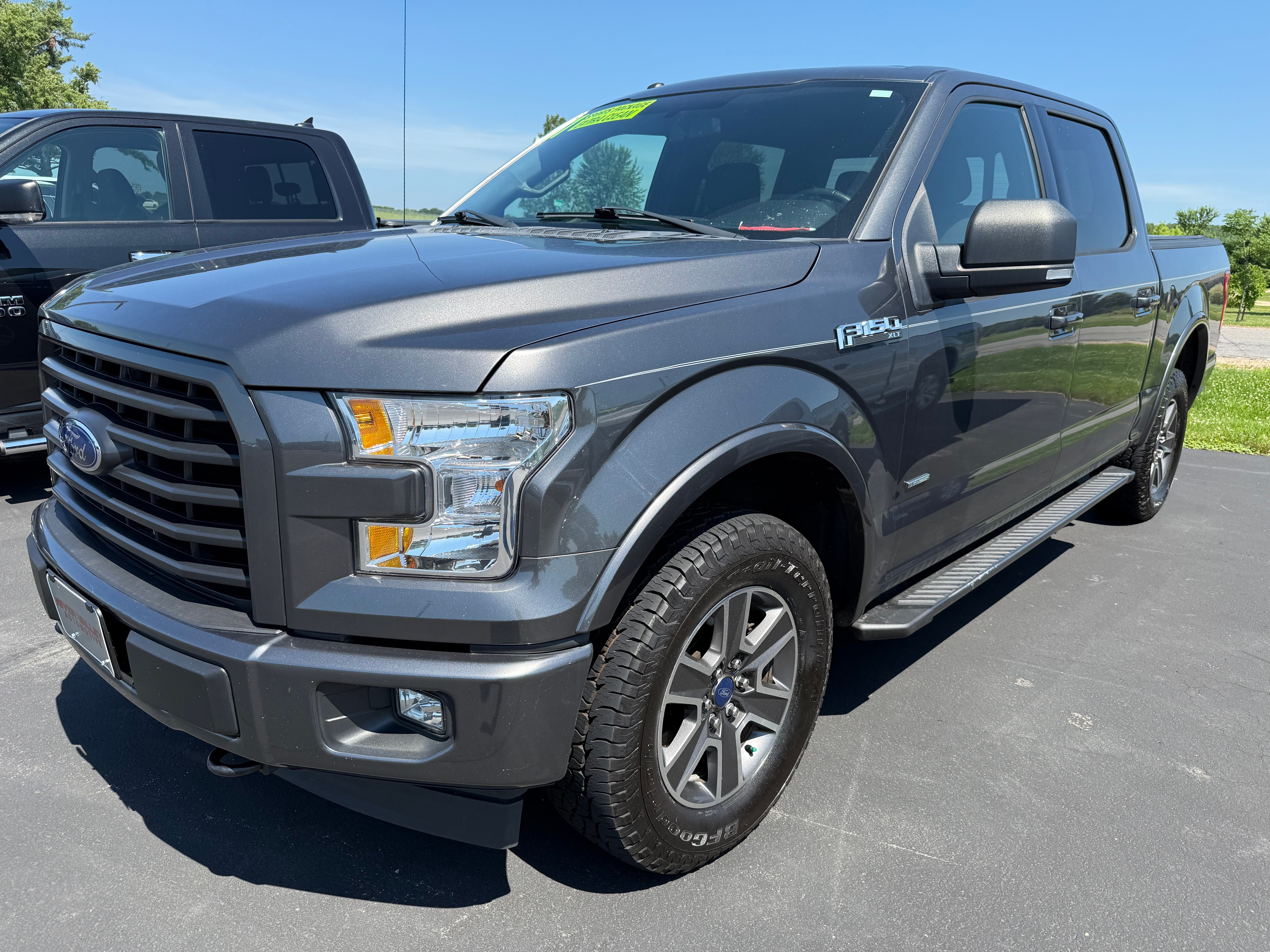 2017 Ford F-150 Gris Camioneta Todo terreno Automática