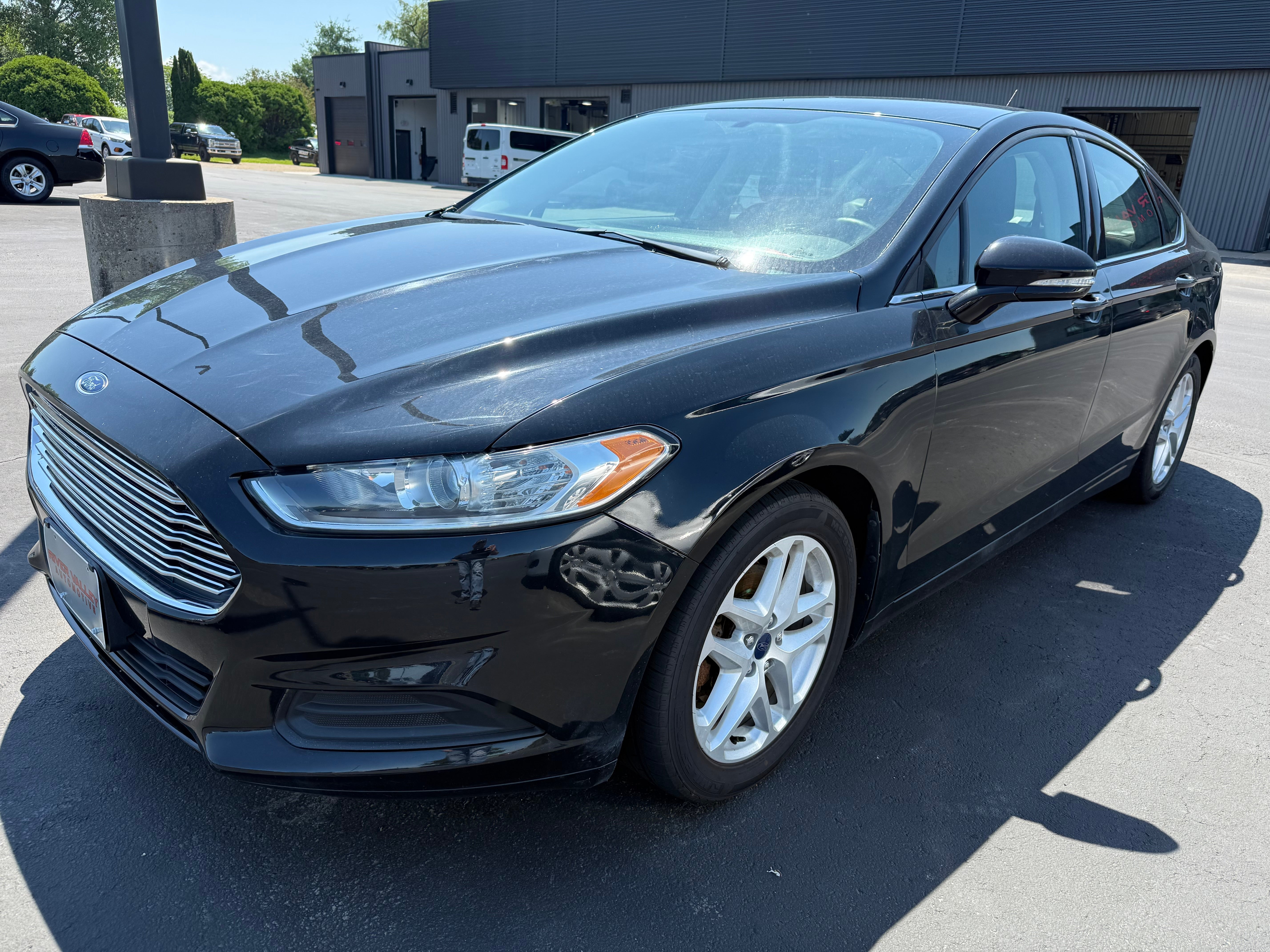  2016 Ford Fusion SE   